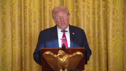Trump makes the ROOM EXPLODE with laughter over Venezuelan ships remark