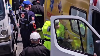 Socorristas se emocionam após morte de criança em acidente entre caminhões em Curitiba