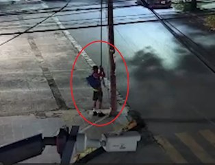 VIDEO | Captan robo de cable en Monterrey y Policía actúa al instante contra el responsable