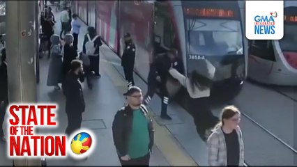 Babae, muntik mahagip ng tram | SONA