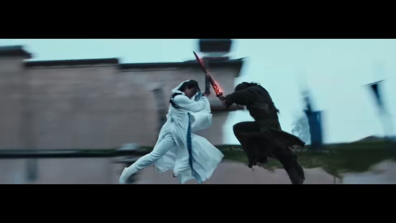 The strongest warrior wields the magical sword and kills the assassins in just a few seconds!
