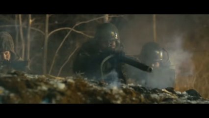 Action movie 2025! A skilled sniper hides on the ice, deceiving and taking down enemies in the blink of an eye.