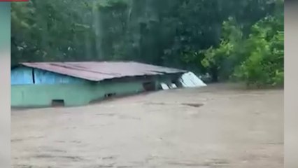 tn7-guanacaste-con-“agua-hasta-el-techo”-reportan-familias-aisladas-y-carros-arrastrados-161025