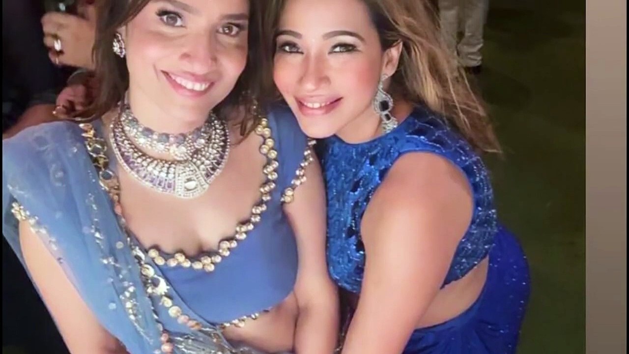 Ankita Lokhande-Vicky Jain Diwali Party में Troll I Watch Video