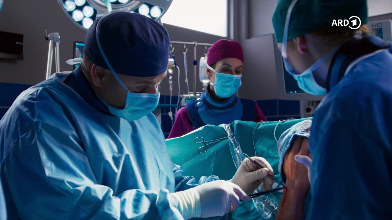 In aller Freundschaft - Die jungen Ärzte: Menschsein | Folge 432