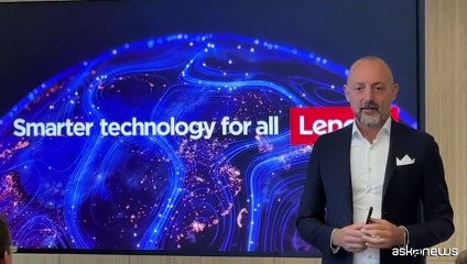 Un PC laptop con display estensibile, il concept Lenovo ora è realtà