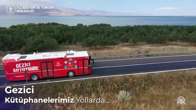 Gezici kütüphaneler yılda 250 bin kilometre yol katederek 1057 noktaya ulaştı