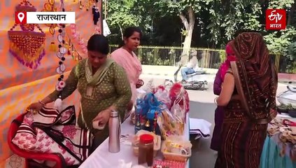 दिवाली बाजार में स्वयं सहायता समूह की महिलाओं ने लगाई स्टाल, पहले सीखा उत्पाद बनाना, अब मिल रही पहचान