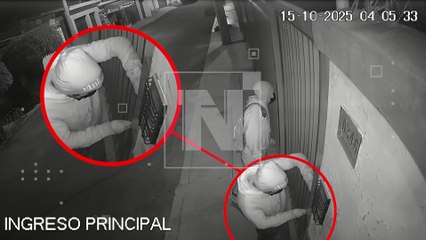 ¡Todo quedó grabado! Dos delincuentes irrumpieron en edificio de Cochabamba (Video).