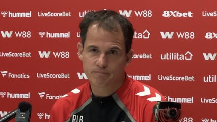 Régis Le Bris reveals Sunderland’s injury recovery process amidst squad versatility questions