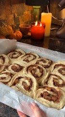 How to Make Apple Crisp Cinnamon Rolls