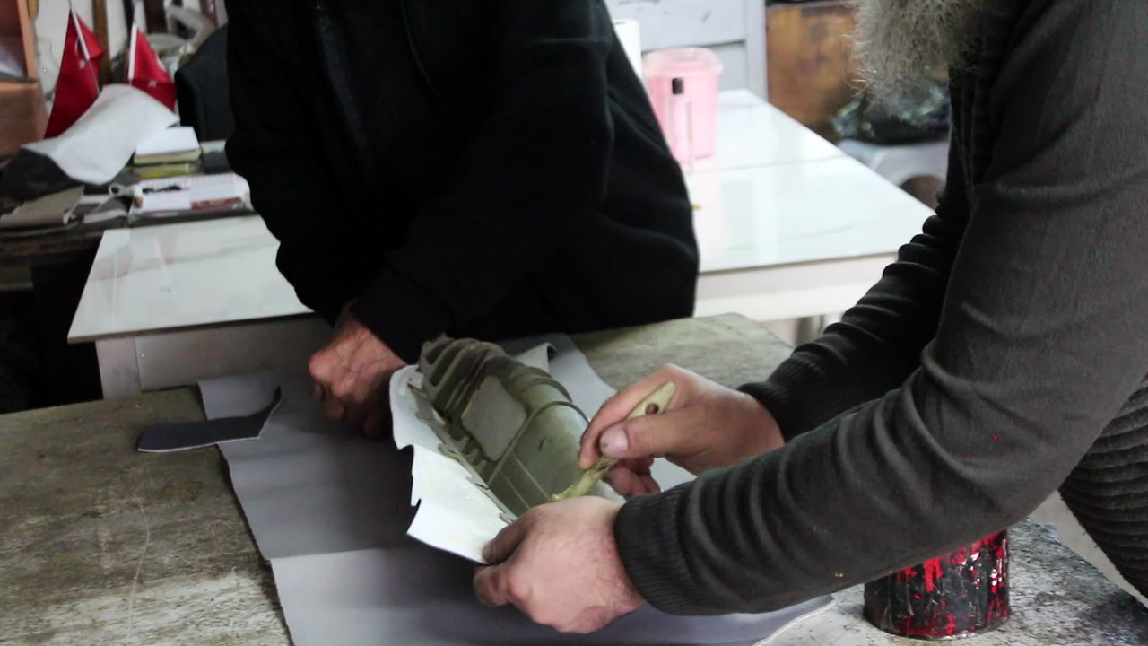 11 Sol kapı söför kapısının döşemesi nasıl değişir? Kumaş Kesim Yapıştırma Yakarak Delik Açma