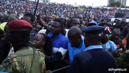 Kenya, caos ai funerali del leader dell'opposizione Raila Odinga