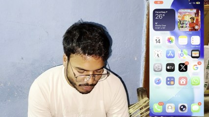 IOS 26 Updates on iPhone 13 || Green Screen issue ? || Battery Drain Issue? || Dostified