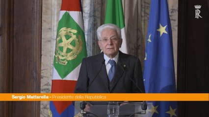 Mattarella "La questione salariale non può essere elusa"