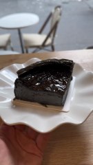 On goûte un flan sésame noir chez Rêve ✨