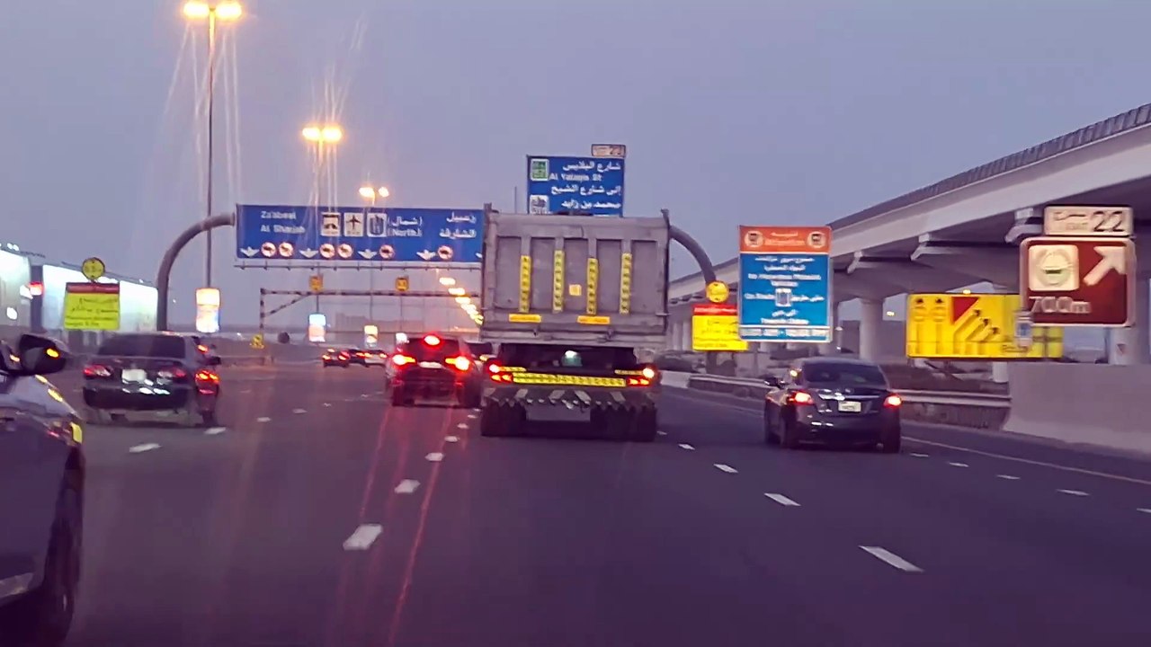 Dubai 🚘😎Sheikh Zayed Road   POV 2025  Driving in Dubai 4k #sheikhzayedroad #pov #unitedarabemirate