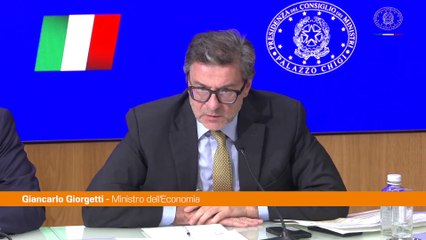 Manovra, Giorgetti "Sistema bancario solido"