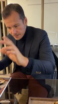 Nous explorons deux montres Jaeger-LeCoultre, en détaillant leur élégance, leur finesse et leur attrait intemporel. Je partage mon appréciation personnelle . #jaegerlecoultre #horlogerie #watches #montresanciennes #vintage #paris