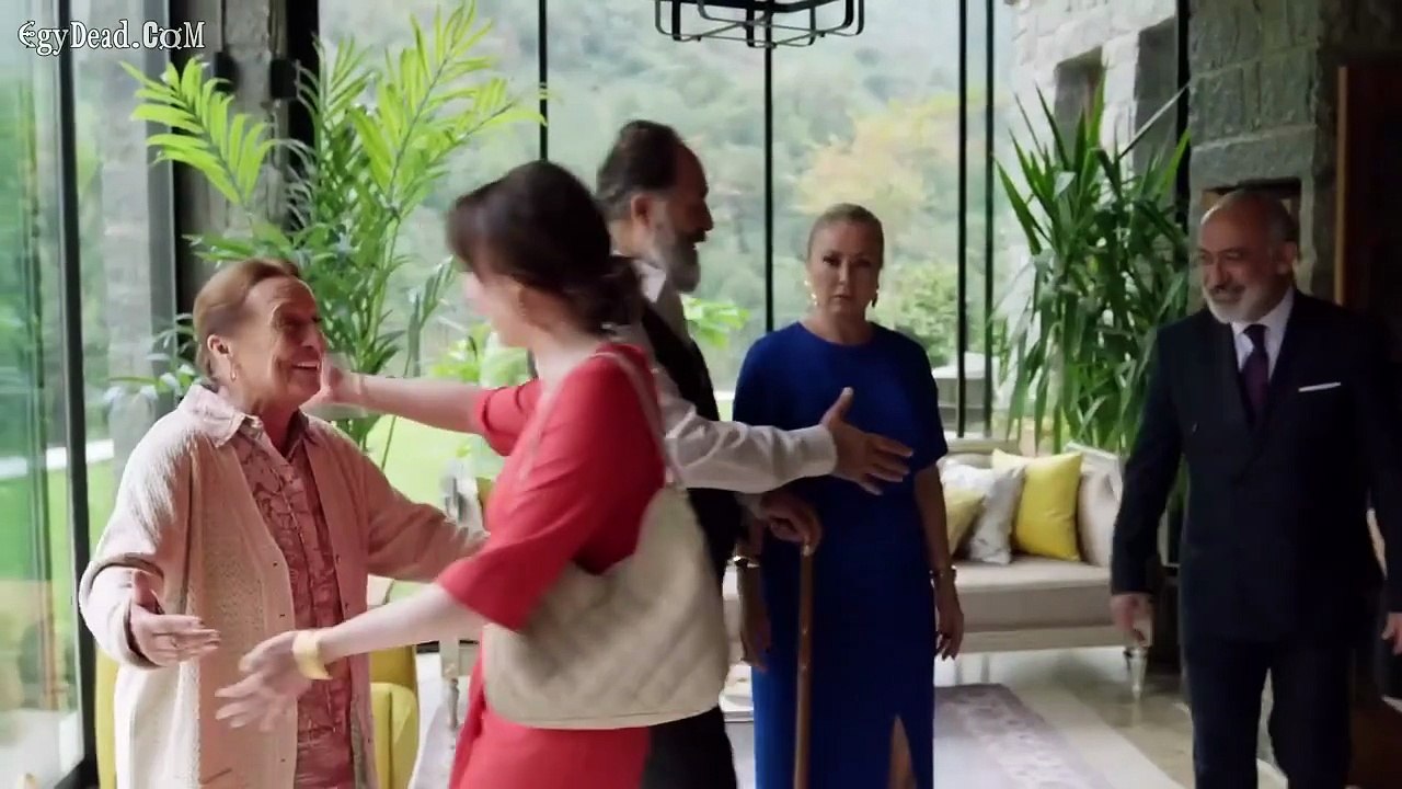 مسلسل عيناك كالبحر الاسود الحلقة 32 الثانية والثلاثون مدبلجة