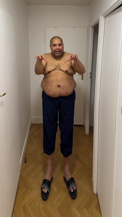 J’ai l’impression que cette perte de poids  affine ma silhouette 🤣😅🤪 #humour #drole #parodie #danse