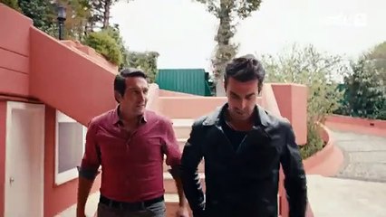 SIYAAH SUFAID ISHQ _ Episode 8 _ Turkish Drama _ Black and White Love _ 17 October 2025