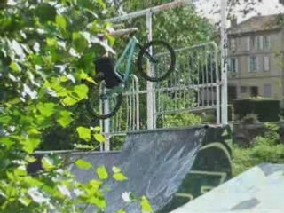 L'Chamalow avec la New Era, à quand brooklyn bank??