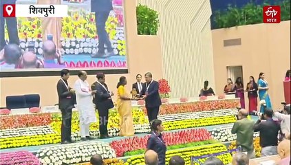 शिवपुरी में 72 हजार आदिवासियों को मिला आवास, राष्ट्रपति ने कलेक्टर को किया सम्मानित