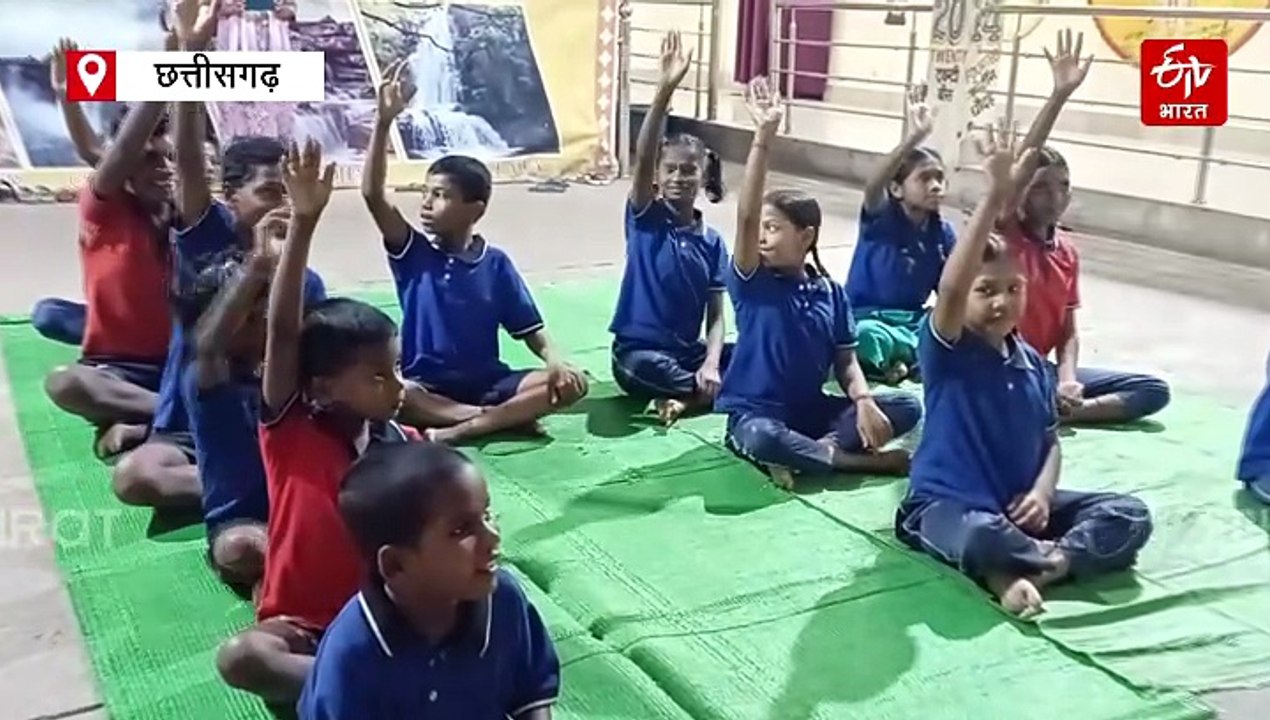 नक्सलगढ़ के बच्चों की दीपावली, श्रवण बाधित बच्चों को सिखाया प्रकाश पर्व का महत्व