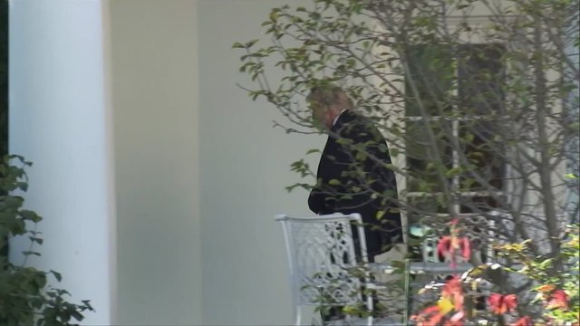 Trump Heads to Mar-a-Lago After Meeting Zelenskiy at White House