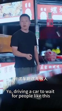 On the day she got her marriage certificate, she was shocked to find out her arranged marriage husband was actually her university professor. He appeared to be a gentleman and abstinent, but after hearing her true feelings, he was like a wolf and a tiger,