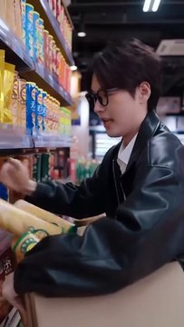 Completed: In her past life, she was deeply devoted to him but was betrayed and humiliated. After her rebirth, she foresaw the future and joined forces with the also reborn Huo Yishen to fight side by side and fight back. She vowed to bring everything bac