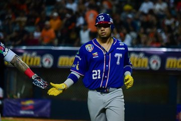 Máximo Acosta conectó primer Grand Slam en la LVBP