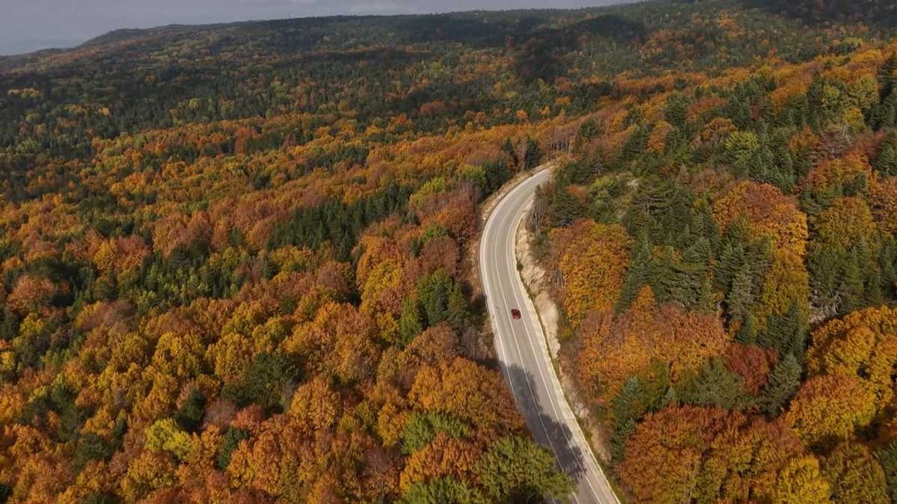 Uludağ'dan muhteşem sonbahar manzaraları: Dronla görüntülendi