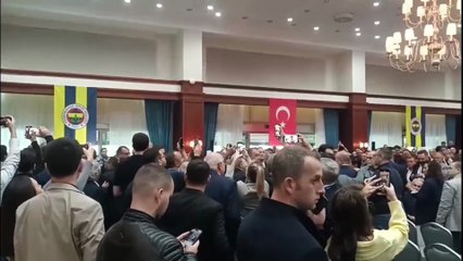 Fenerbahçe YDK Toplantısı’nda gerginlik!