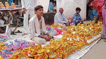 रंग बिरंगी फैंसी लाइट से सजा बुरहानपुर, बाजारों में रौनक, बताशा और धानी की बढ़ी मांग
