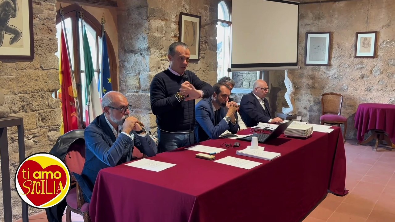 Cateno De Luca - I visionari non hanno una vita facile! (18.10.25)