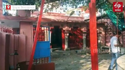 শেয়াল ডাকার শব্দ শুনে পুজো শুরু হয় রায়গঞ্জের বন্দর আদি করুণাময়ীর