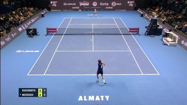 Almaty - Medvedev tient son ticket pour la finale