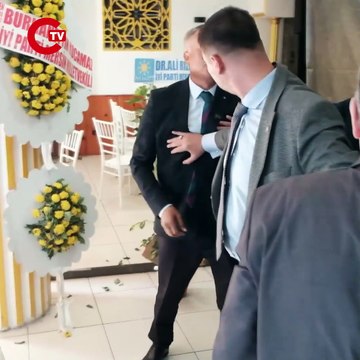 Tarsus'ta İYİ Parti kongresinde arbede