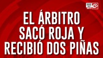 Escándalo en medio de un partido: árbitro sacó tarjeta roja... ¡y recibió dos trompadas!
