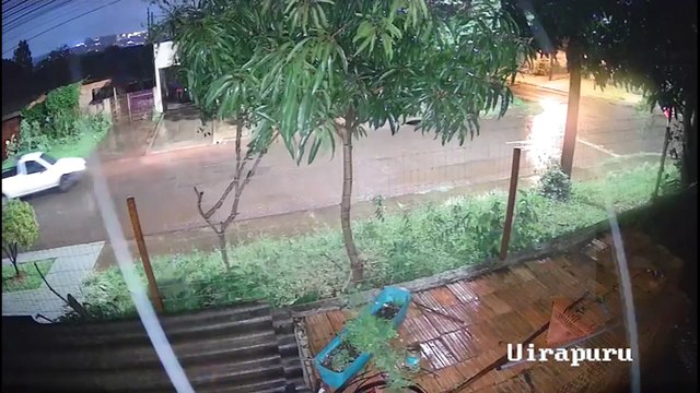 Ladrões invadem residência na Rua Uirapuru e furtam Ford Courier