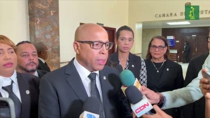 Alfredo Pacheco y Tobías Crespo rinden tributo a la trayectoria de Vicente Baret