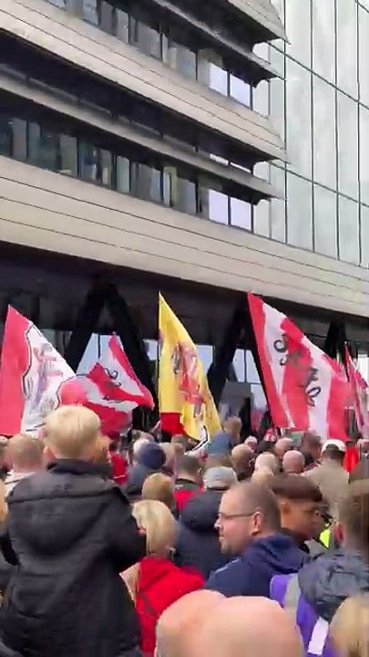 Sunderland AFC fans make their way over Keel Crossing