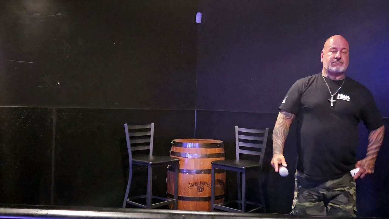 THEORY OF A DEADMAN - BAD GIRLFRIEND (PERFORMED LIVE AT THE WESTERNER)