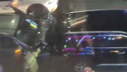 서울 강북구 광산사거리서 5대 추돌...5명 다쳐 / YTN