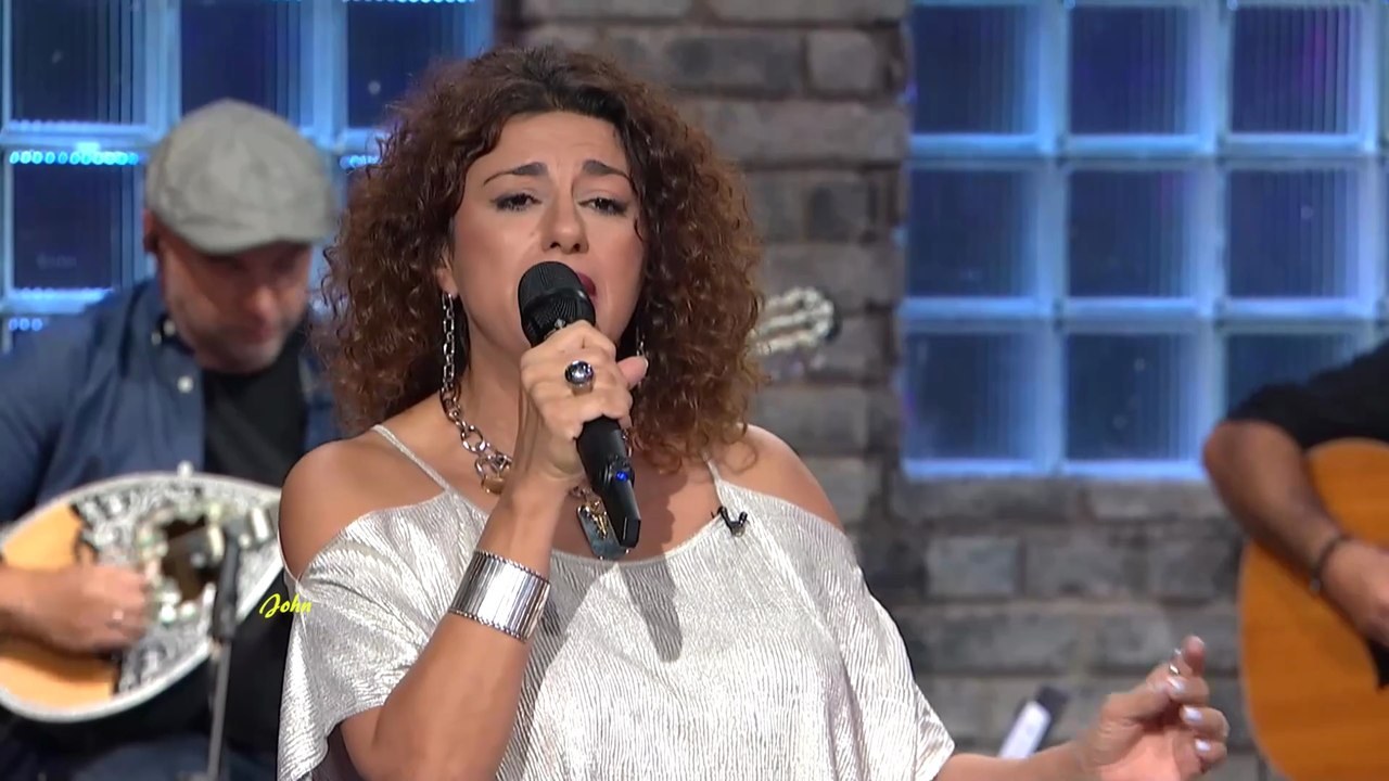 Απ΄τα ψηλά στα χαμηλά - Σοφία Παπάζογλου (Video Live 2025)