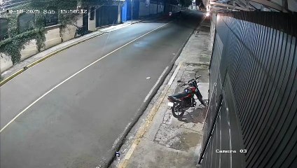 Captan extraño robo de motocicleta en calle de Tegucigalpa