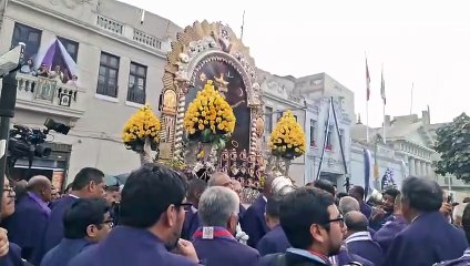 Congreso rinde homenaje al Señor de los Milagros