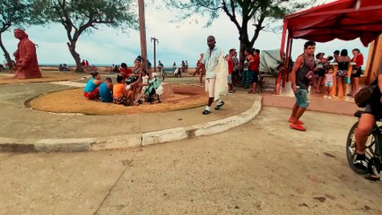 Un Paseo por el Malecón de Baracoa, Cuba | Viajando con Cheche
